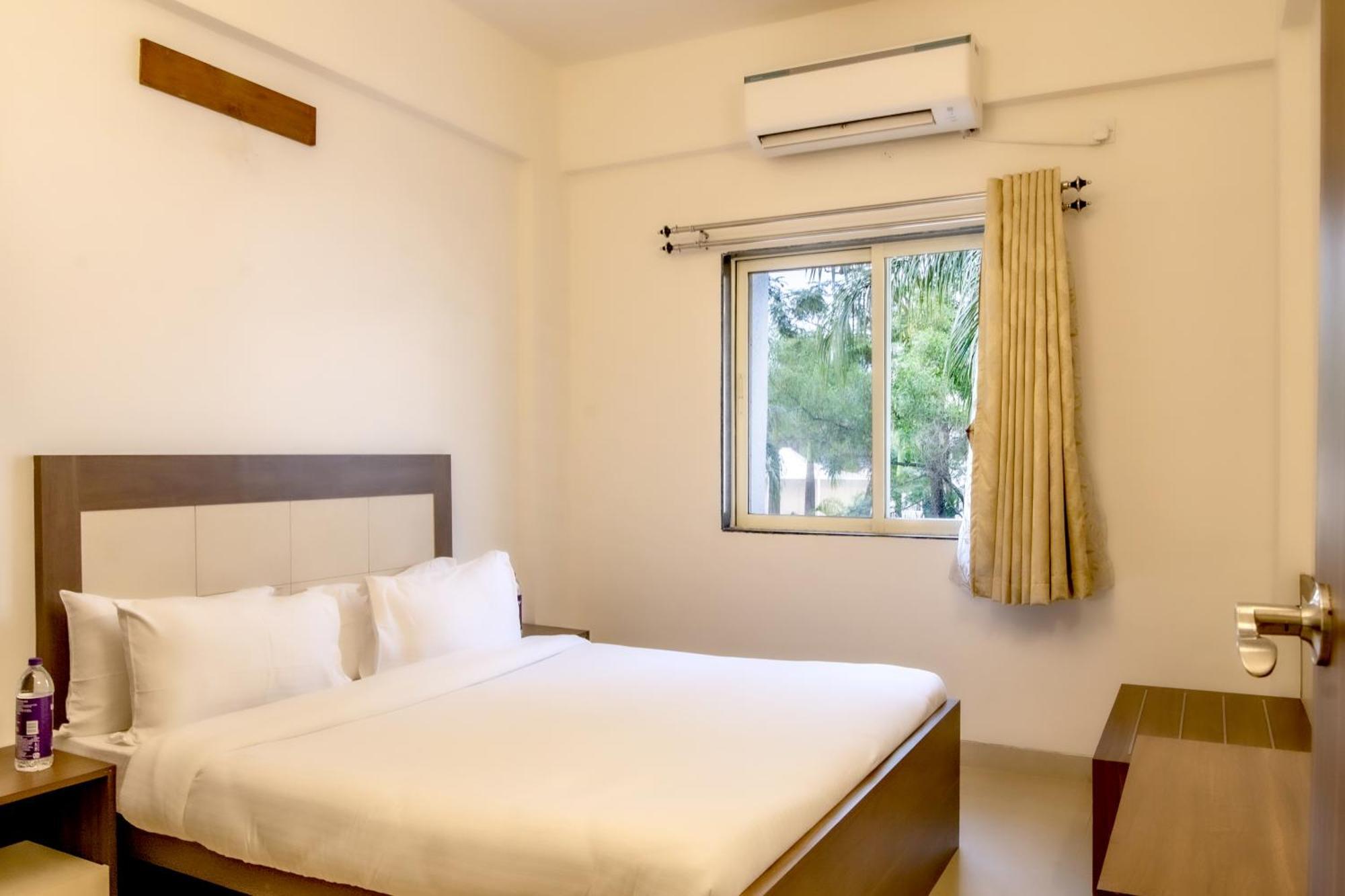 Sterling Stolen Heaven Lonavala Hotel Kamer foto